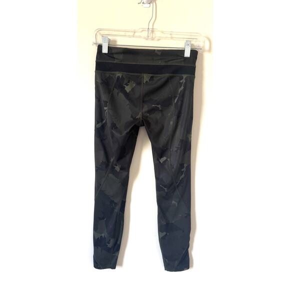 Lululemon Athletica Low Rise 29" Camouflage Workout Leggings Green Size 4 - Picture 2 of 5